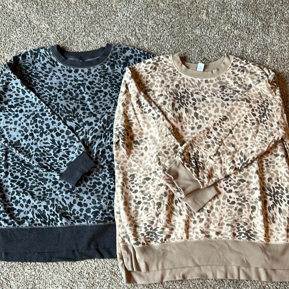 2 size Large Old Navy sweatshirts